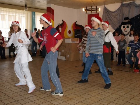 predstava_zajezda